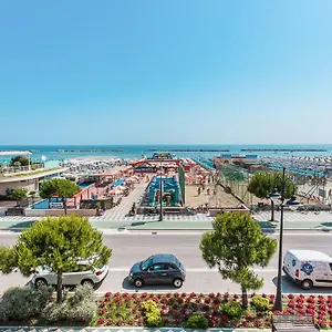 https://elisabetta-frontemare.emilia-romagnahotels.net